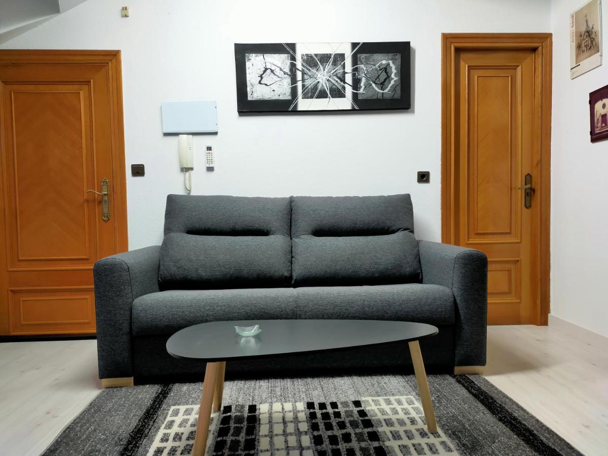 Apartamento En El Casco Antiguo De Ponferrada Exterior photo